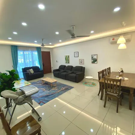 Little Boo Homestay @ Kota Warisan Sepang Exterior photo